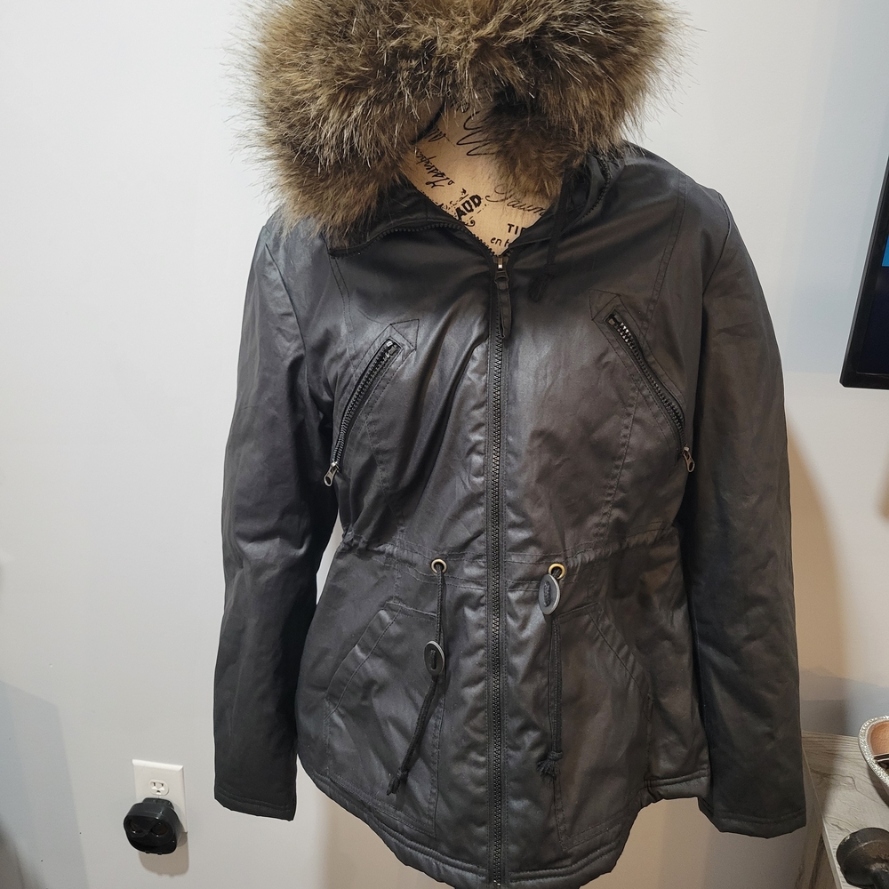 Venus Women's Black Parka Jacket  Faux Fur Trimmed Hood Drawstring Waist Size 8